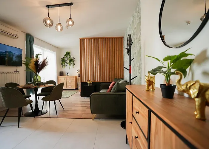 Designer Boutique Central Apartment